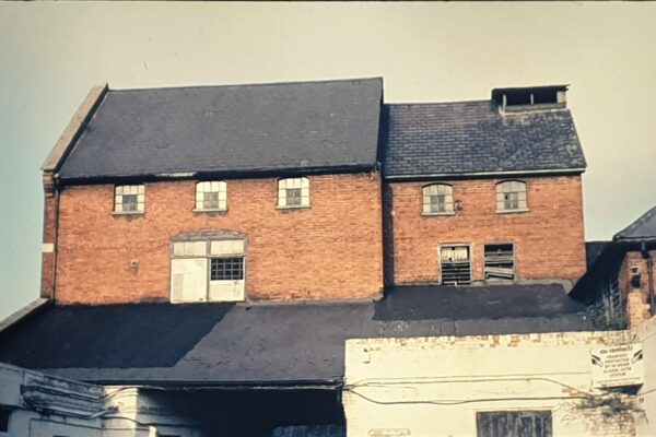 Dymore Brown Brewery 1990 DJ (1)